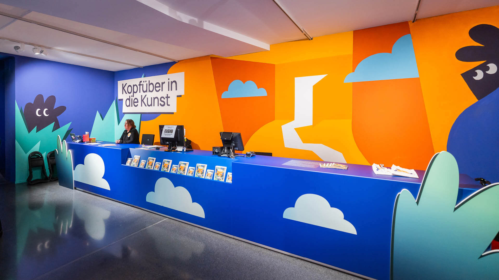 Florida_Brand_Design_Dortmunder_U_Museum_Ostwall_Kopfueber_in_die_Kunst_Case_Gestaltung_Ausstellung_02