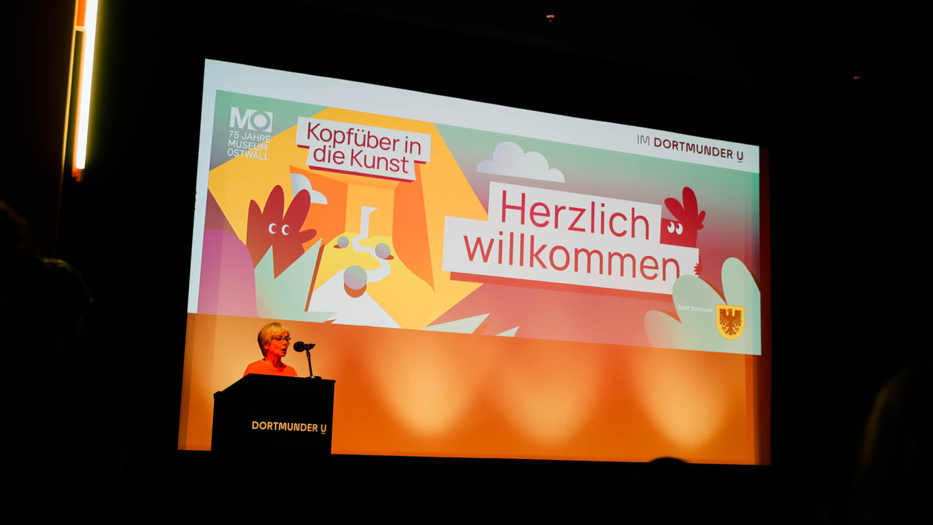 Florida_Brand_Design_Dortmunder_U_Museum_Ostwall_Kopfueber_in_die_Kunst_Case_Gestaltung_Ausstellung_16