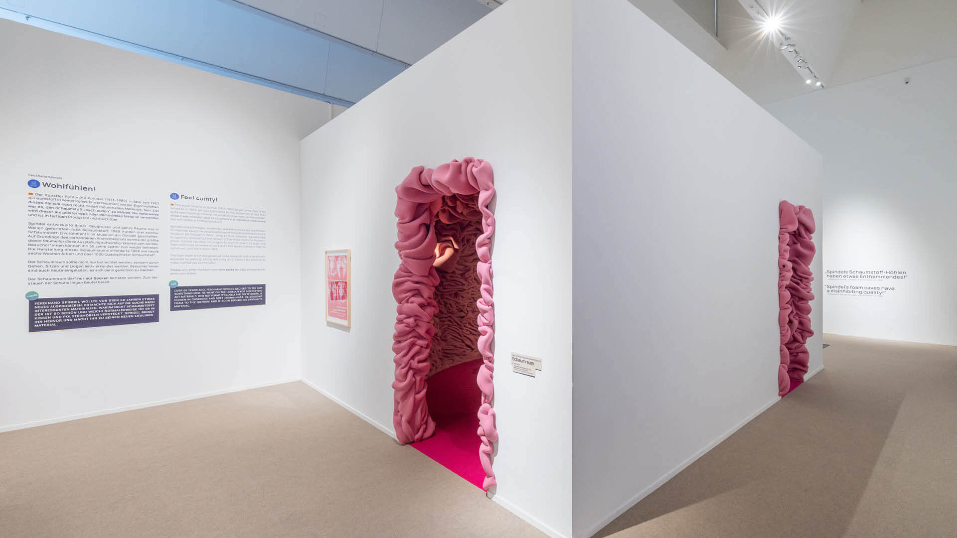 Florida_Brand_Design_Dortmunder_U_Museum_Ostwall_Kopfueber_in_die_Kunst_Case_Gestaltung_Ausstellung_28